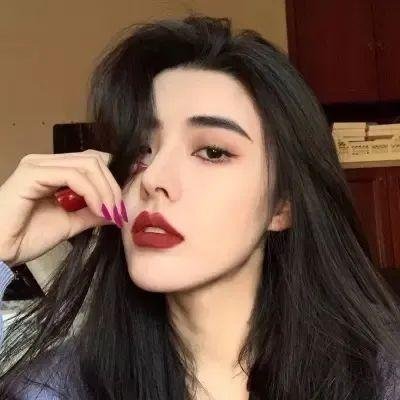 疯狗与格拉瑞小姐